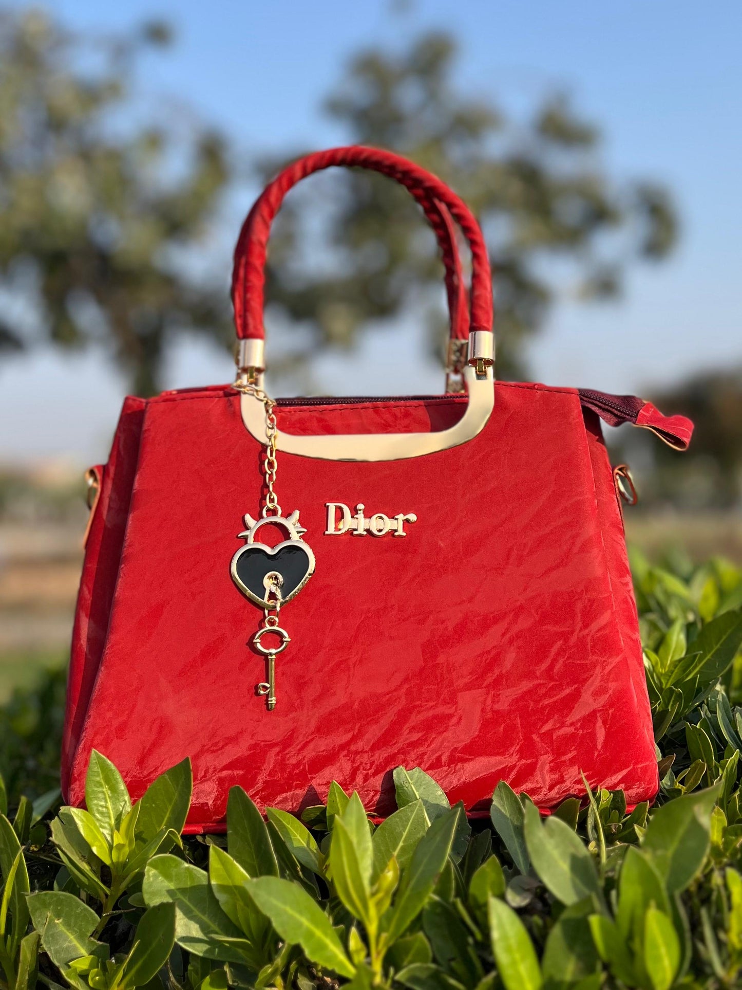 Premium Women Handbag – Elegant Designer Style Tote (6 Colors Available)